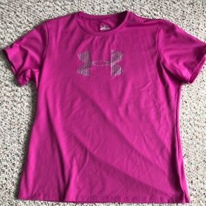 Woman’s under armor tee shirt size large